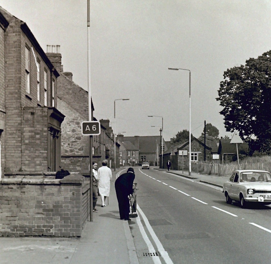 Leicester Road, looking down towards the School Lane, 1970s