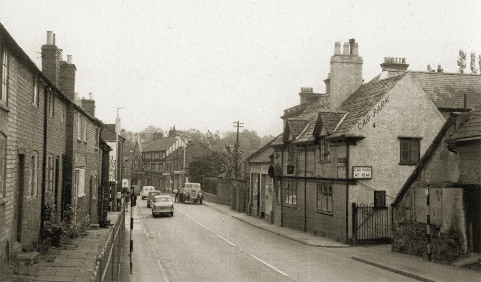 Quorn High Street - The White Hart and Banks cottages