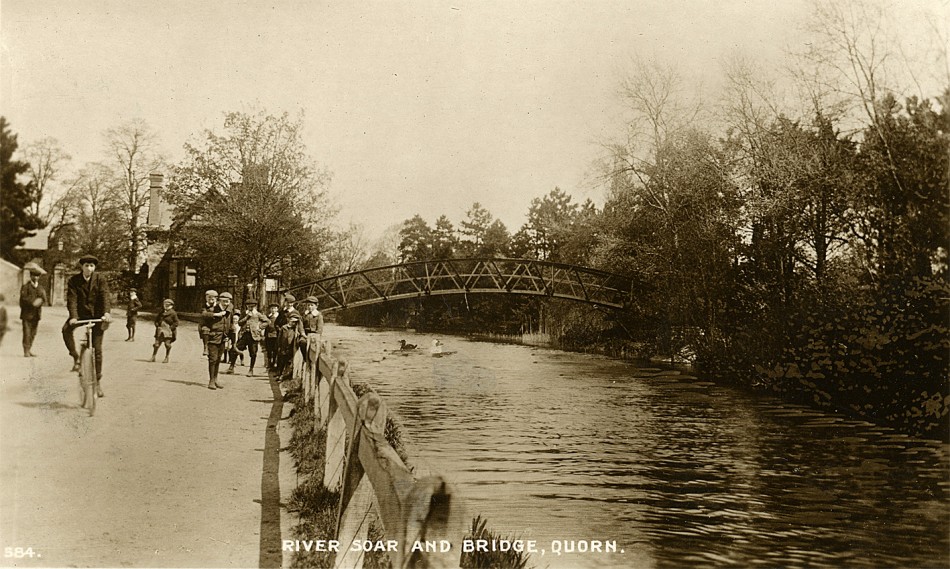 Santa Maria Lodge and the bridge on Soar Road, 1916