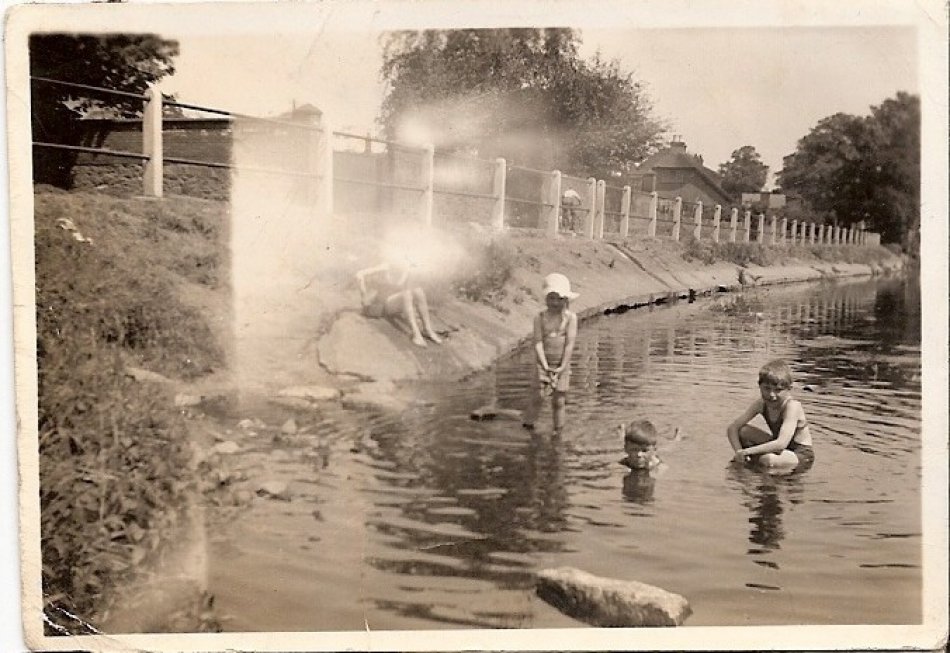 Children playing in the River Soar, Quorn approx 1941