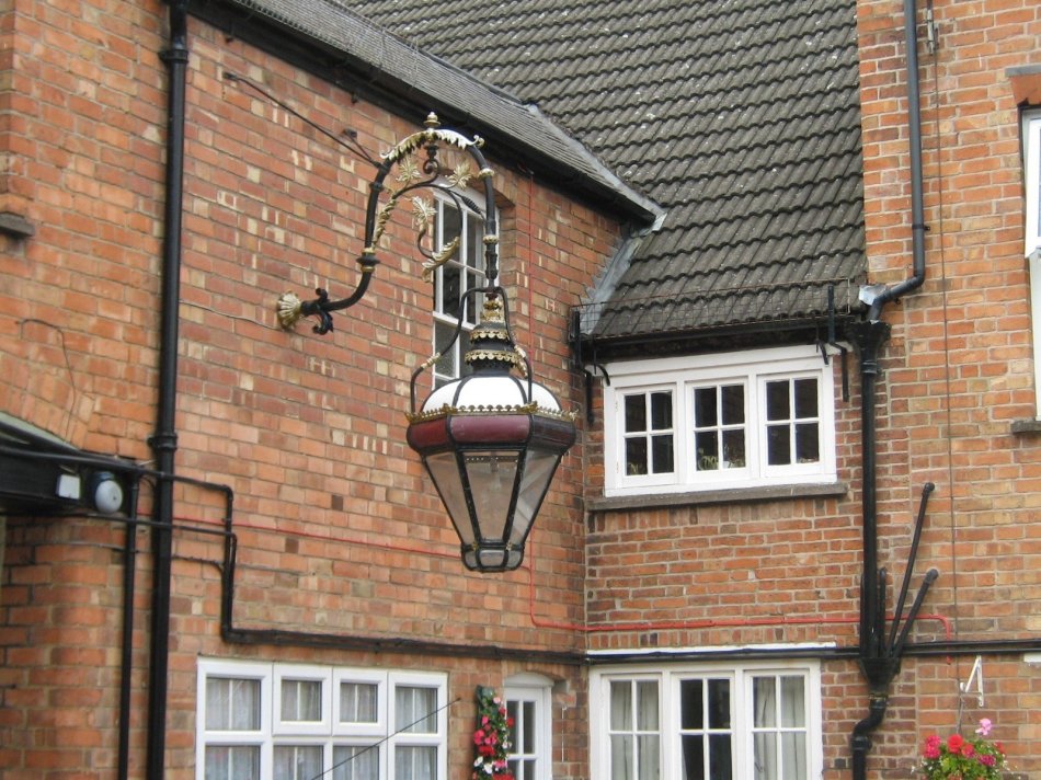 Old Bull's Head coaching lamp