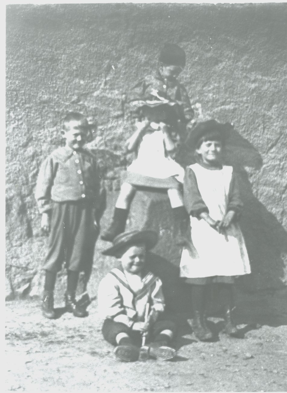 Young Children c1910