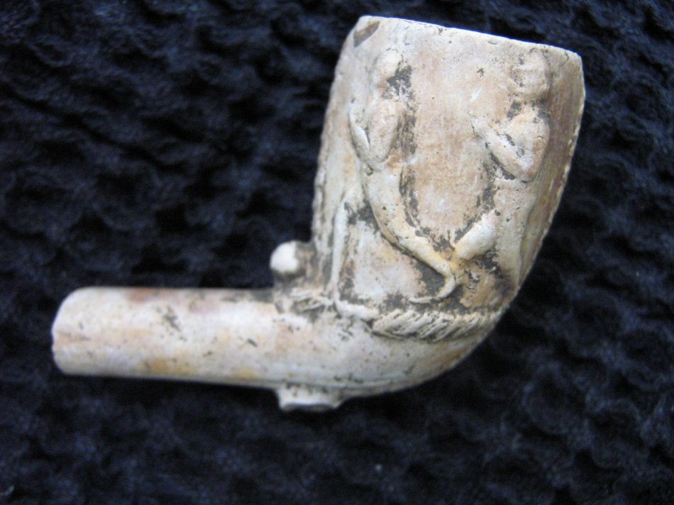 Clay Pipe